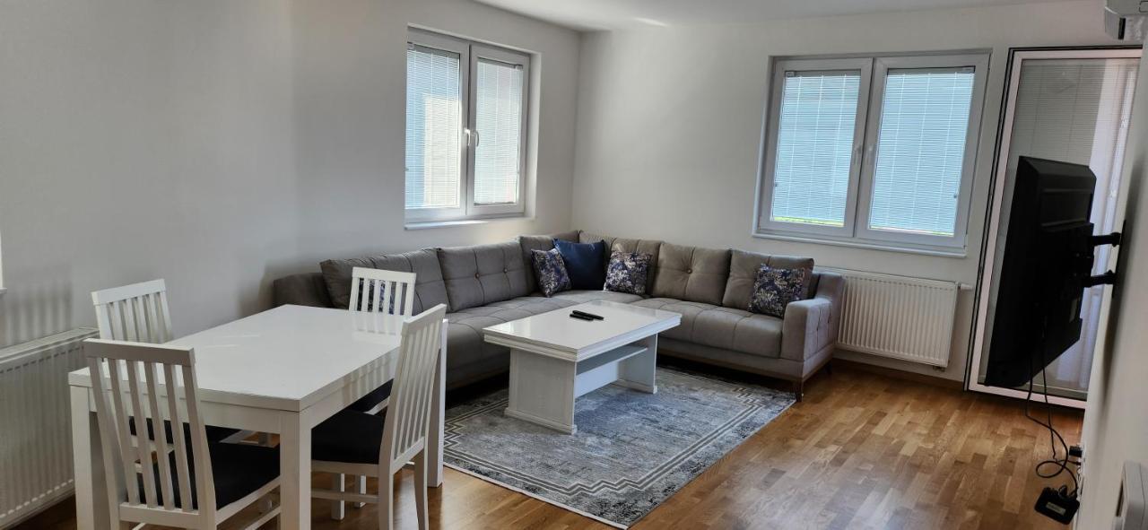Brand New Two Bedroom And One Living Room Apartment In A Great Location! SJJ Exterior foto