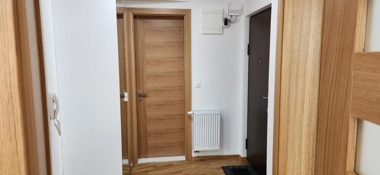 Brand New Two Bedroom And One Living Room Apartment In A Great Location! SJJ Exterior foto